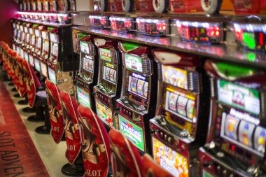 Paytable and feature reference Slot game paytable and feature description